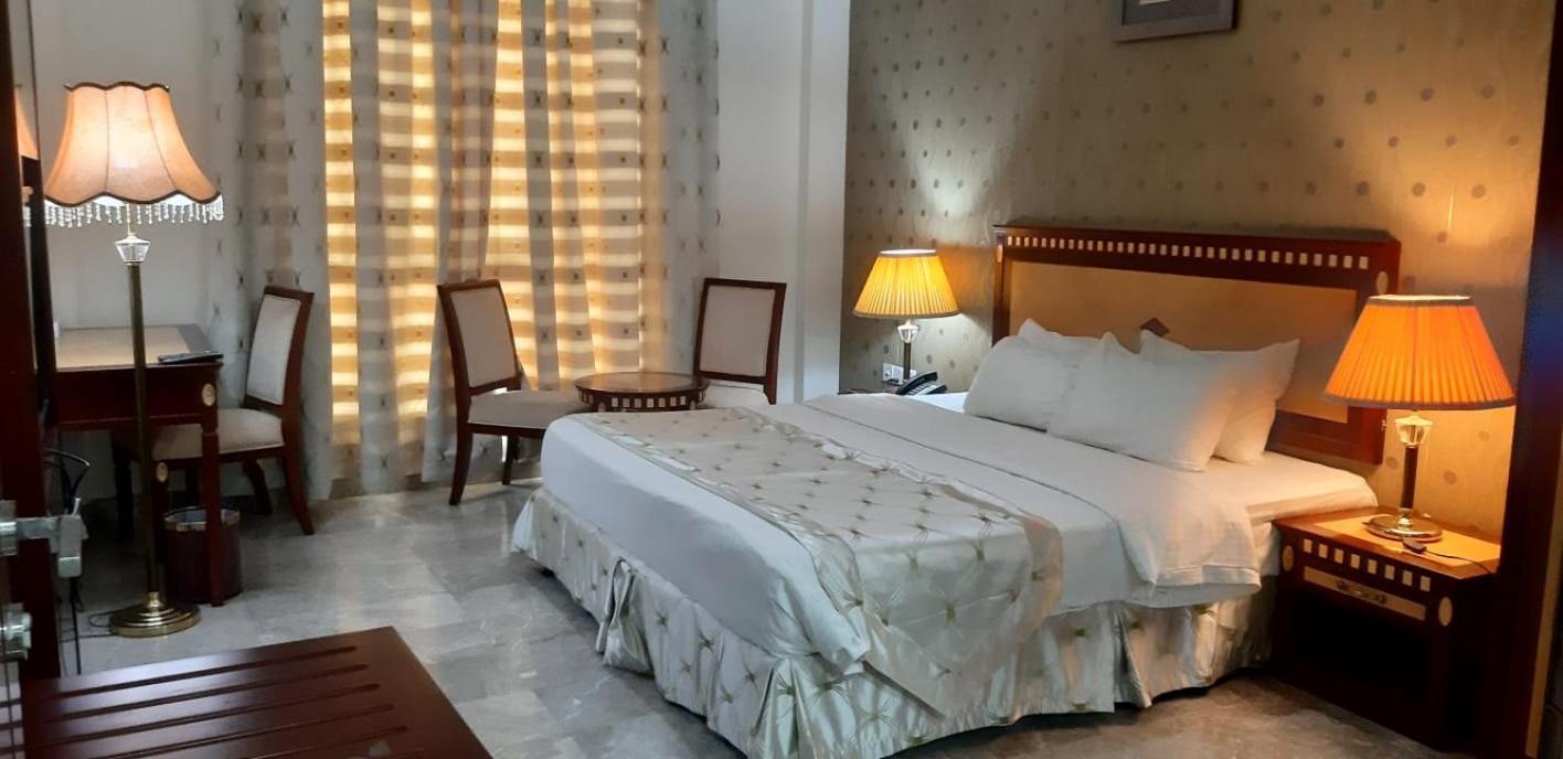 Pioneer Hotel Apartments Μουσκάτ Εξωτερικό φωτογραφία